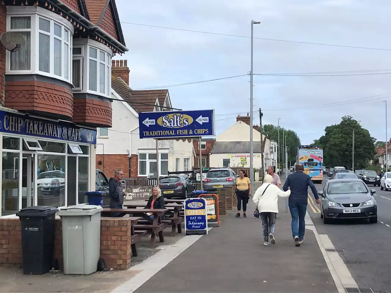 ‘It's Starting to Cripple Us': British Fish and Chip Shops Fear for Their Survival as Costs Surge