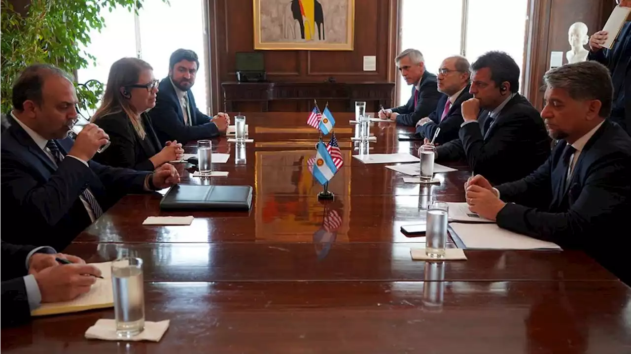 Sergio Massa se reunió con directivos de Amazon