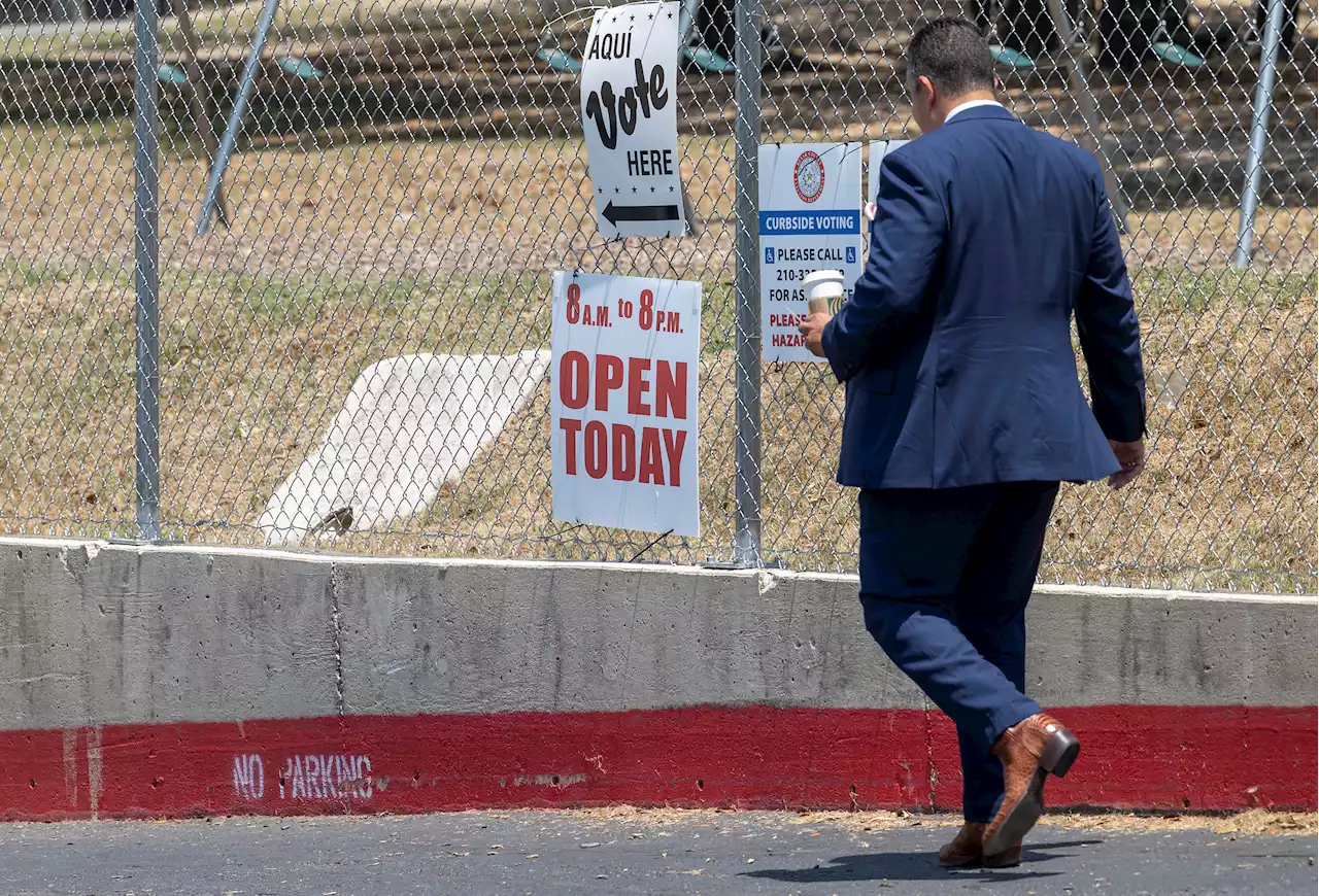 Bexar County's plan to cut polling places draws fire from voting rights group