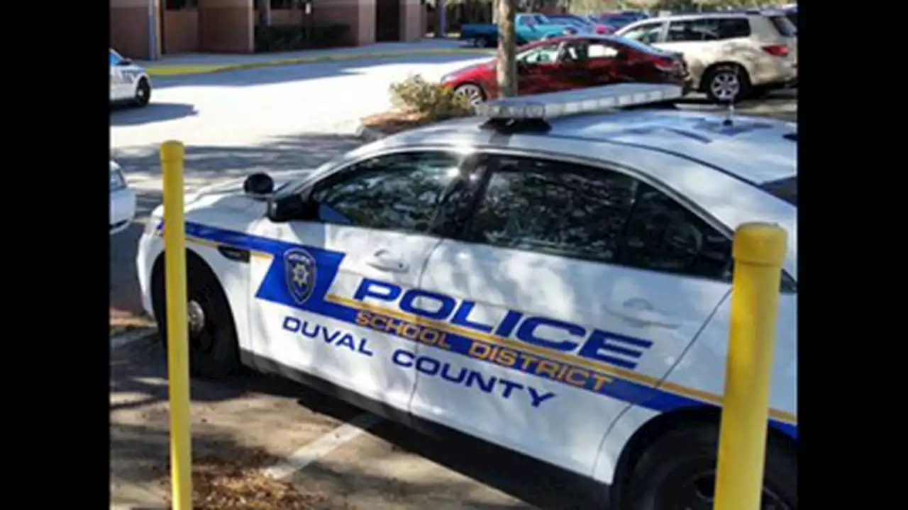 Duval school safety officer arrested, accused of enticing minor to engage in sex activity