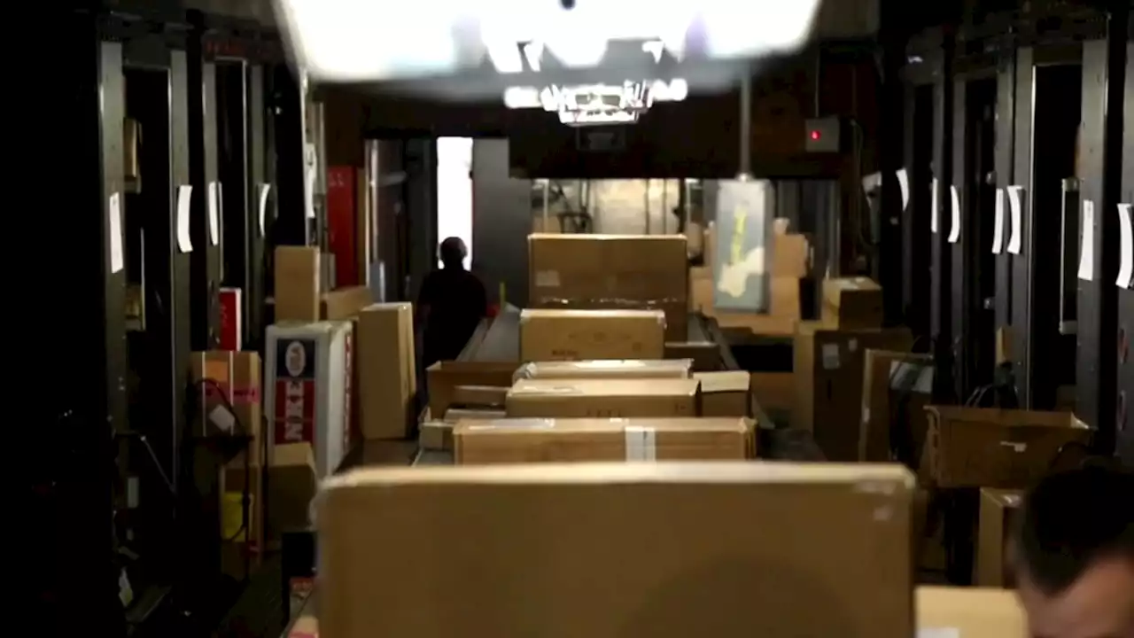 UPS announces 100k job openings for seasonal holiday shopping rush