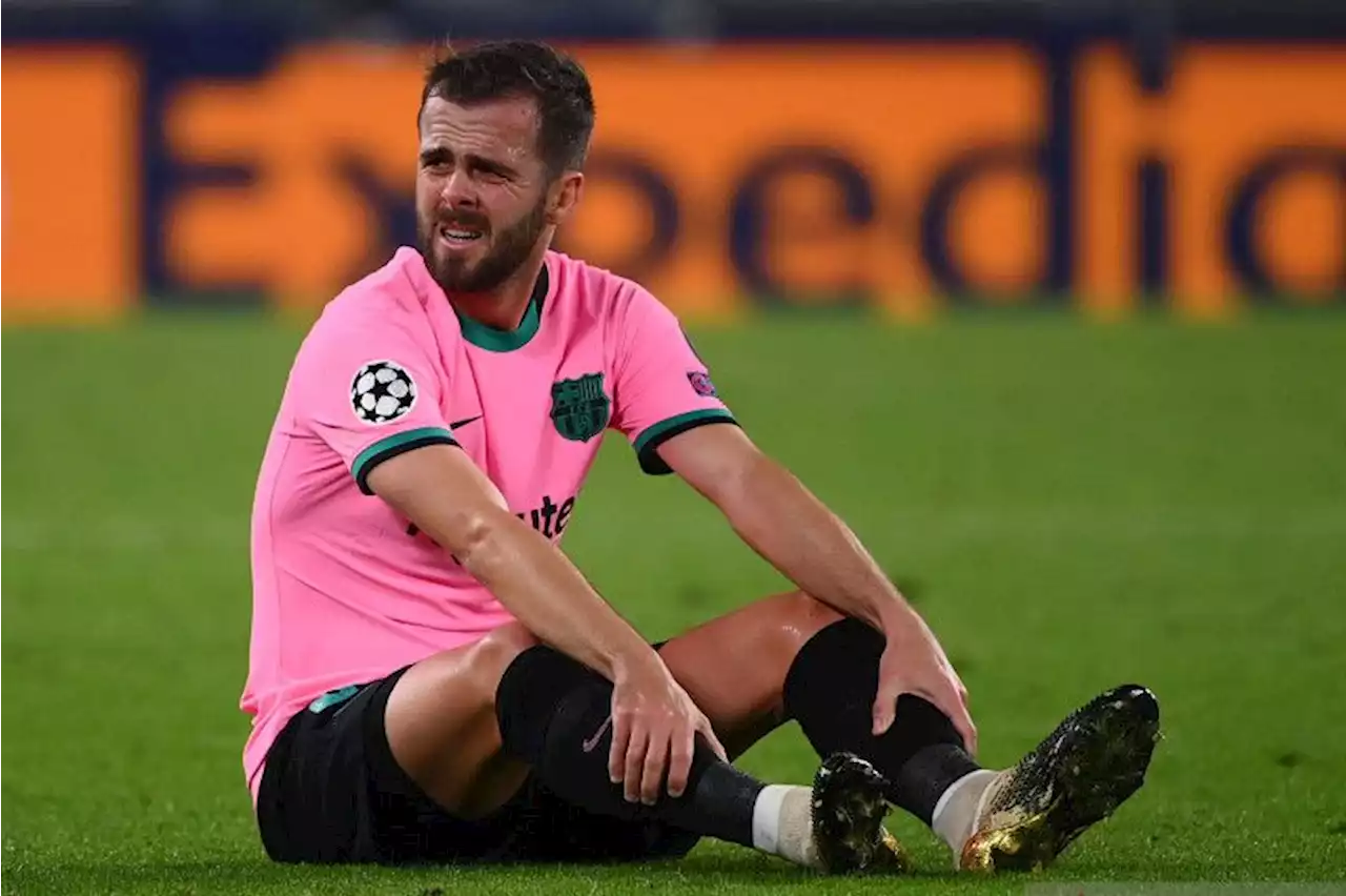 Miralem Pjanic resmi tinggalkan Barcelona untuk gabung klub UEA