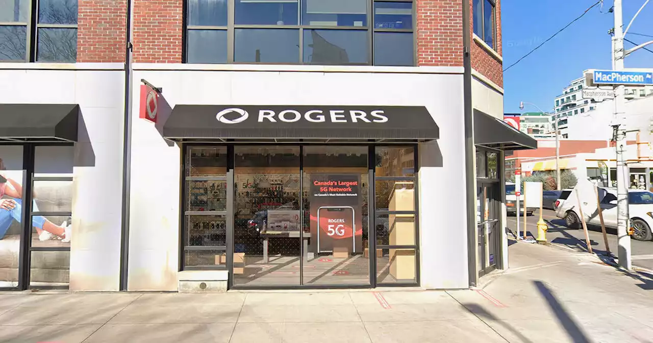 Rogers now has bouncers checking customer IDs outside its Toronto stores