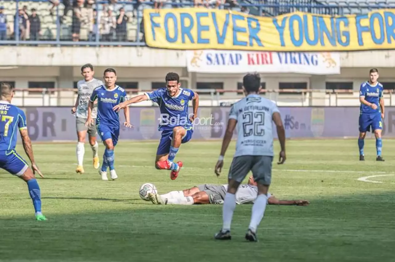 Gelandang Persib Bertekad Tampil Lebih Baik di Kandang Arema FC - Bolasport.com