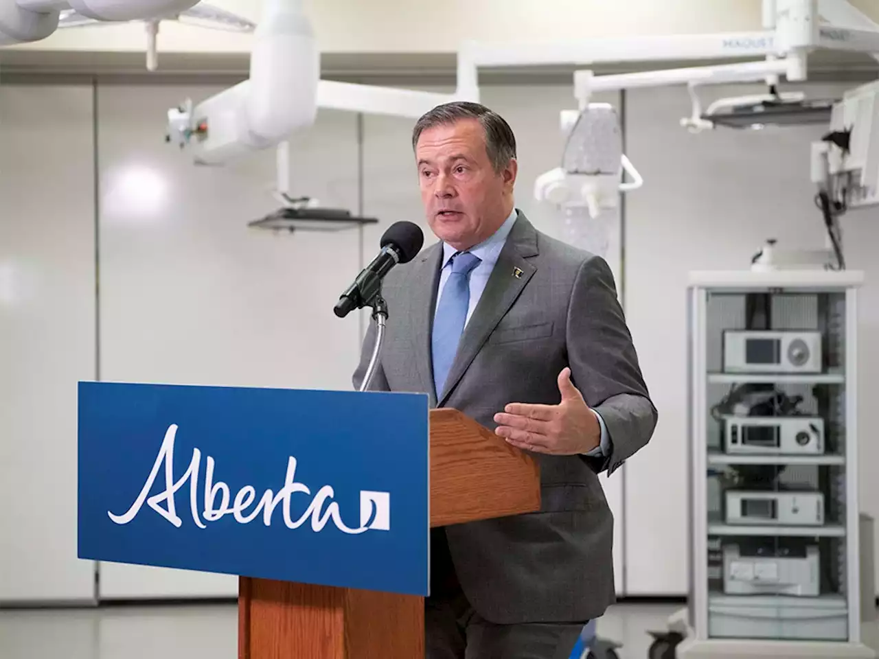 Bell: Kenney sees 'paralyzed' government if he didn't stay, slams AHS