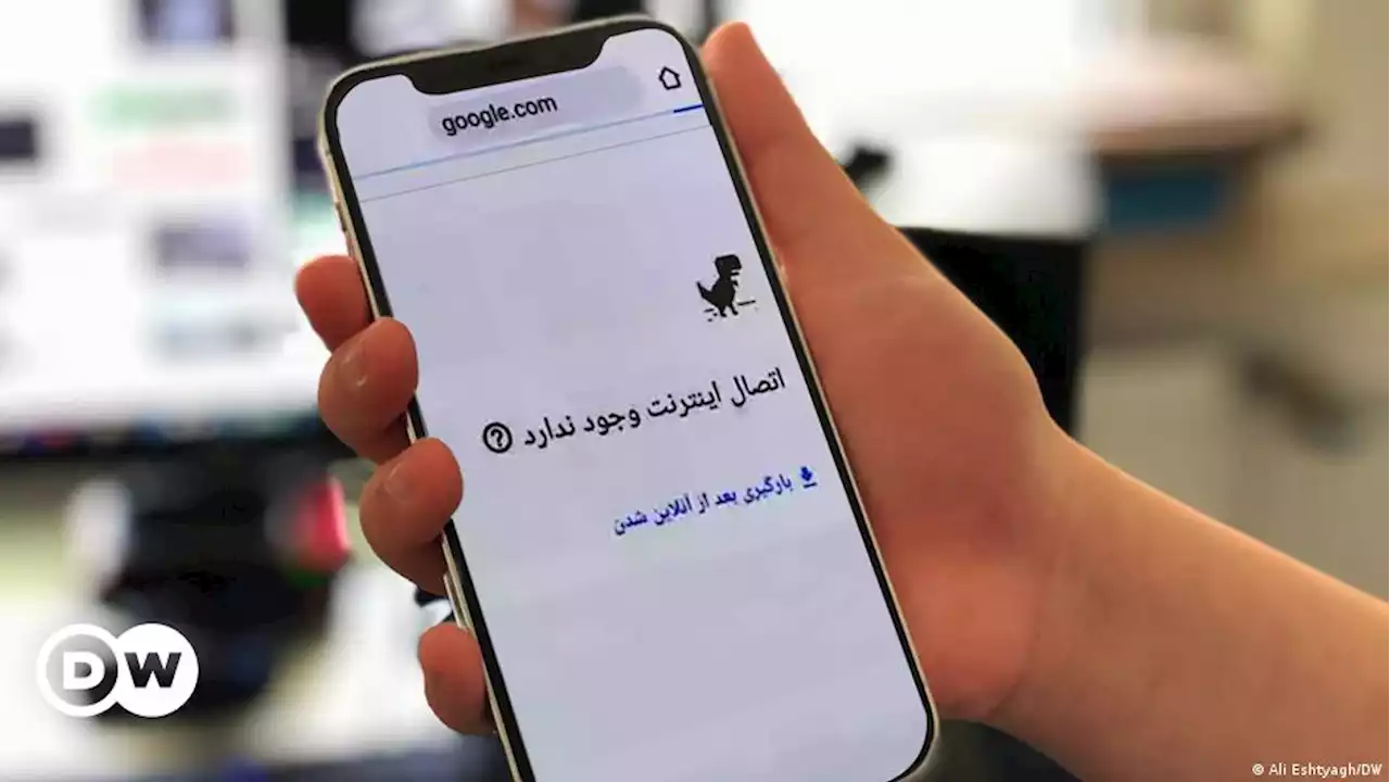 جمهوری اسلامی با چراغ خاموش در مسیر محدودسازی اینترنت – DW – ۱۴۰۱/۶/۱۶