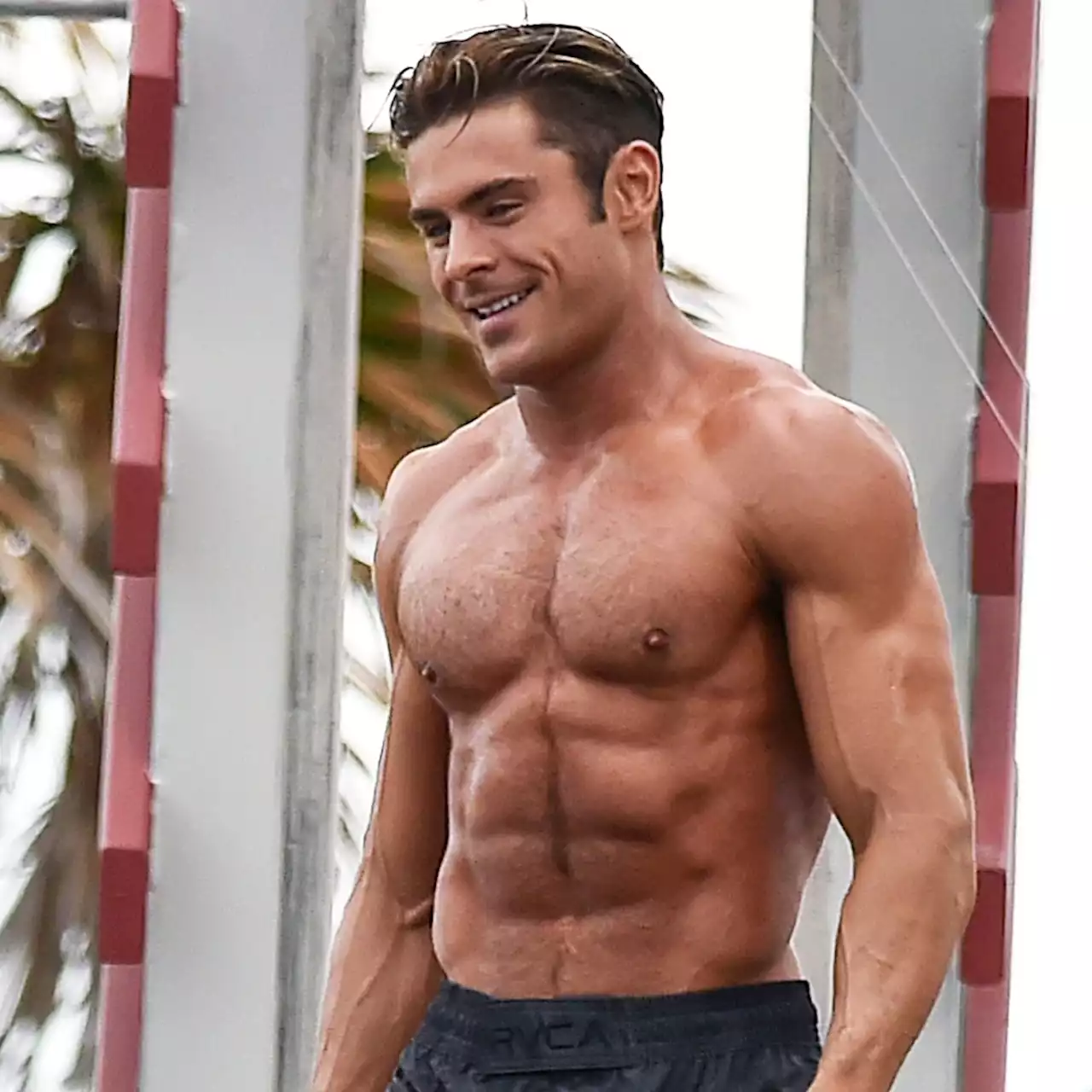 Zac Efron Recalls Suffering From 'Bad Depression' After Baywatch Training - E! Online