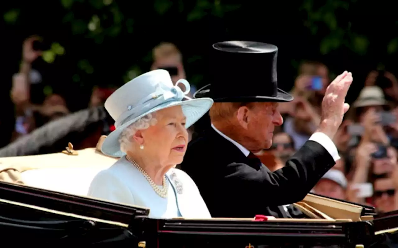 Queen Elizabeth II is 'comfortable' - Buckingham Palace after news of illness