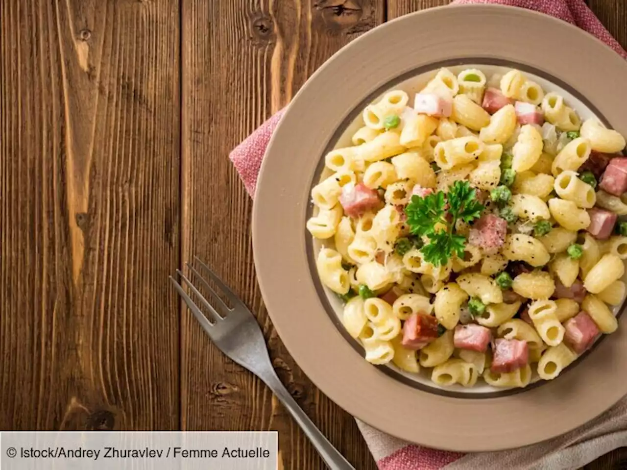 La recette ultra réconfortante des coquillettes jambon et petits pois de Julie Andrieu