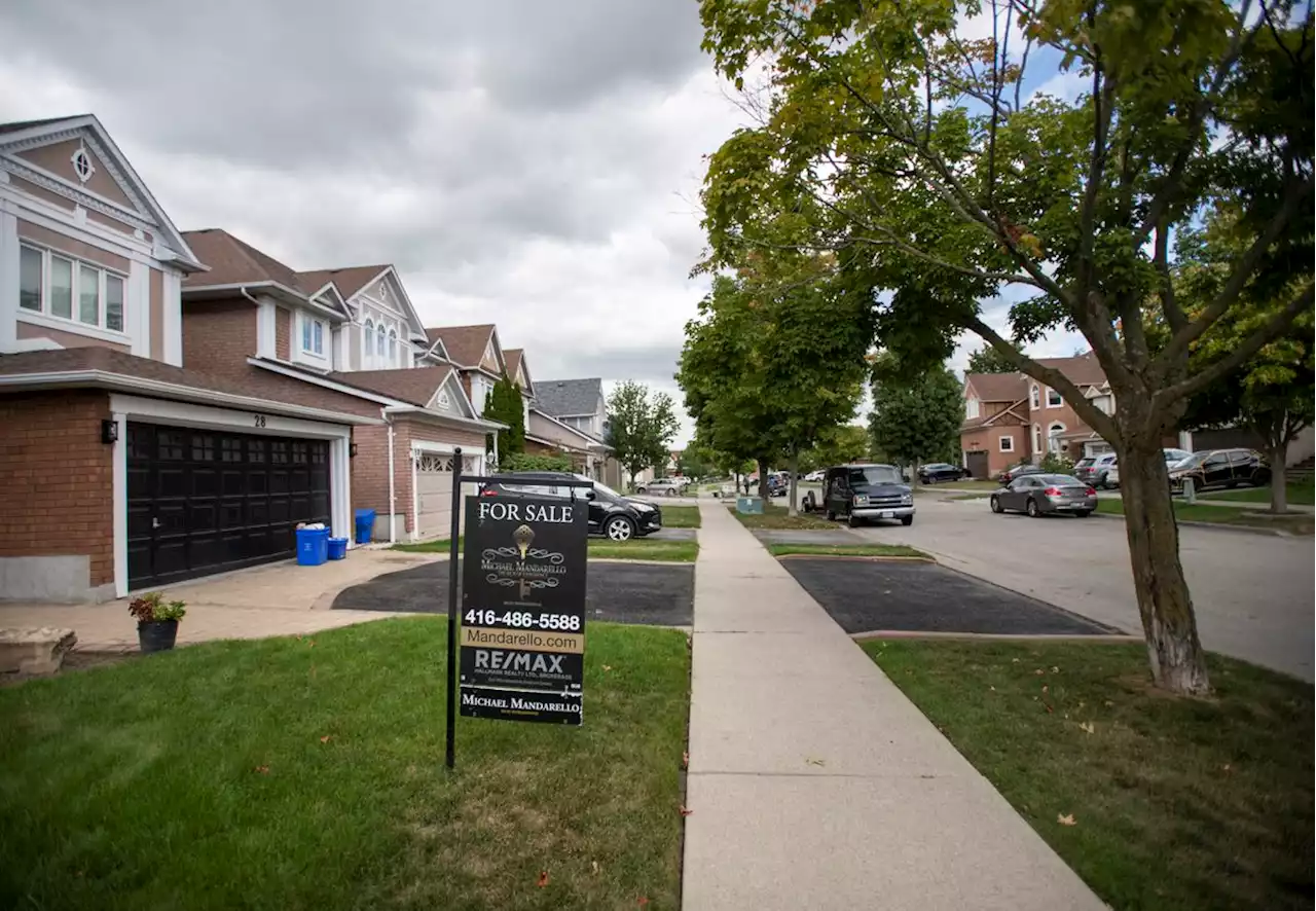 Interest rate hike to ‘intensify’ Canada’s housing market downturn