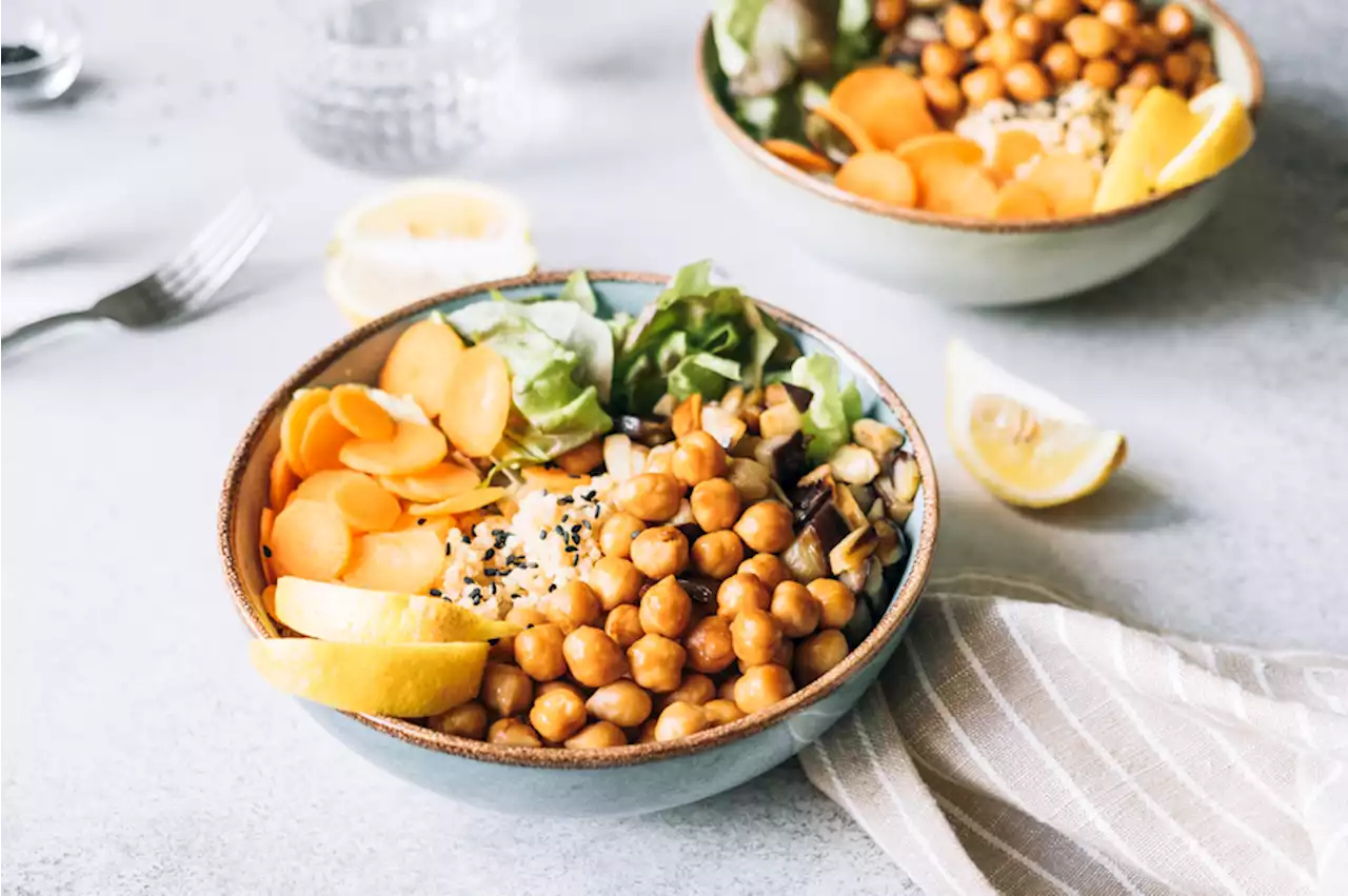 Golden Goddess Salad With Immune-Boosting Vitamin A | Well+Good