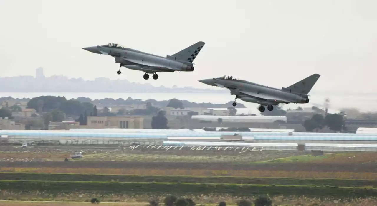 Aereo di linea Milano-Palermo perde contatti radio, due Eurofighter in volo per intercettarlo