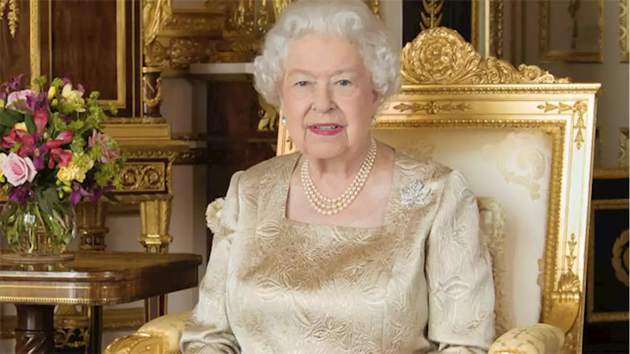 Nation mourns after death of Queen Elizabeth II