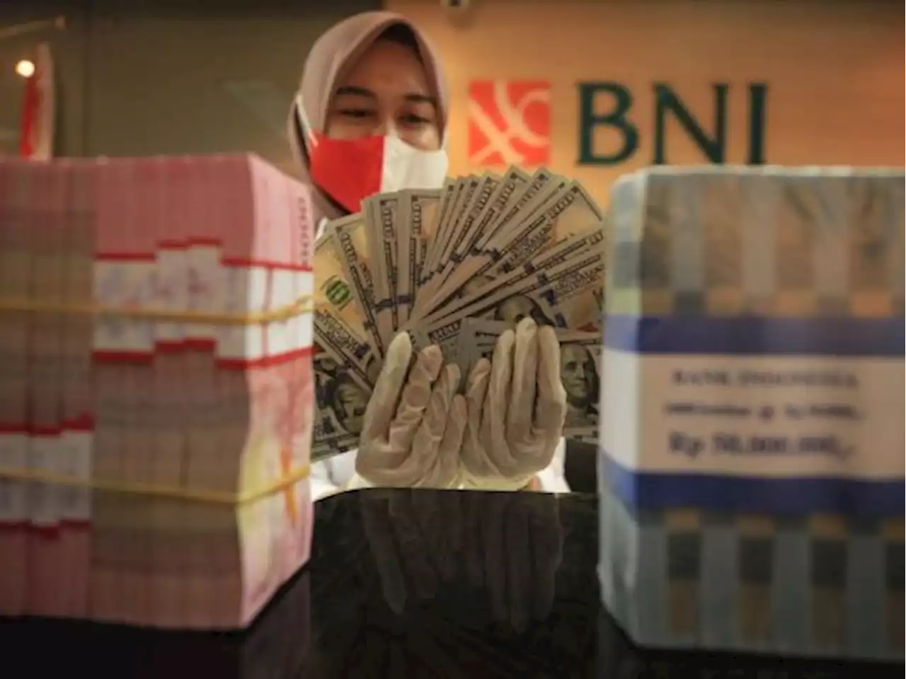 Rupiah Menguat Nantikan Pertemuan Bank Sentral Eropa