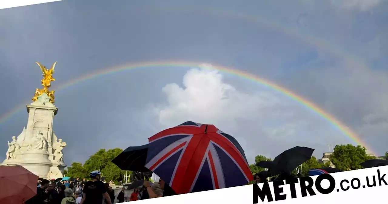 Double rainbow appears over Buckingham Palace as nation awaits news on Queen