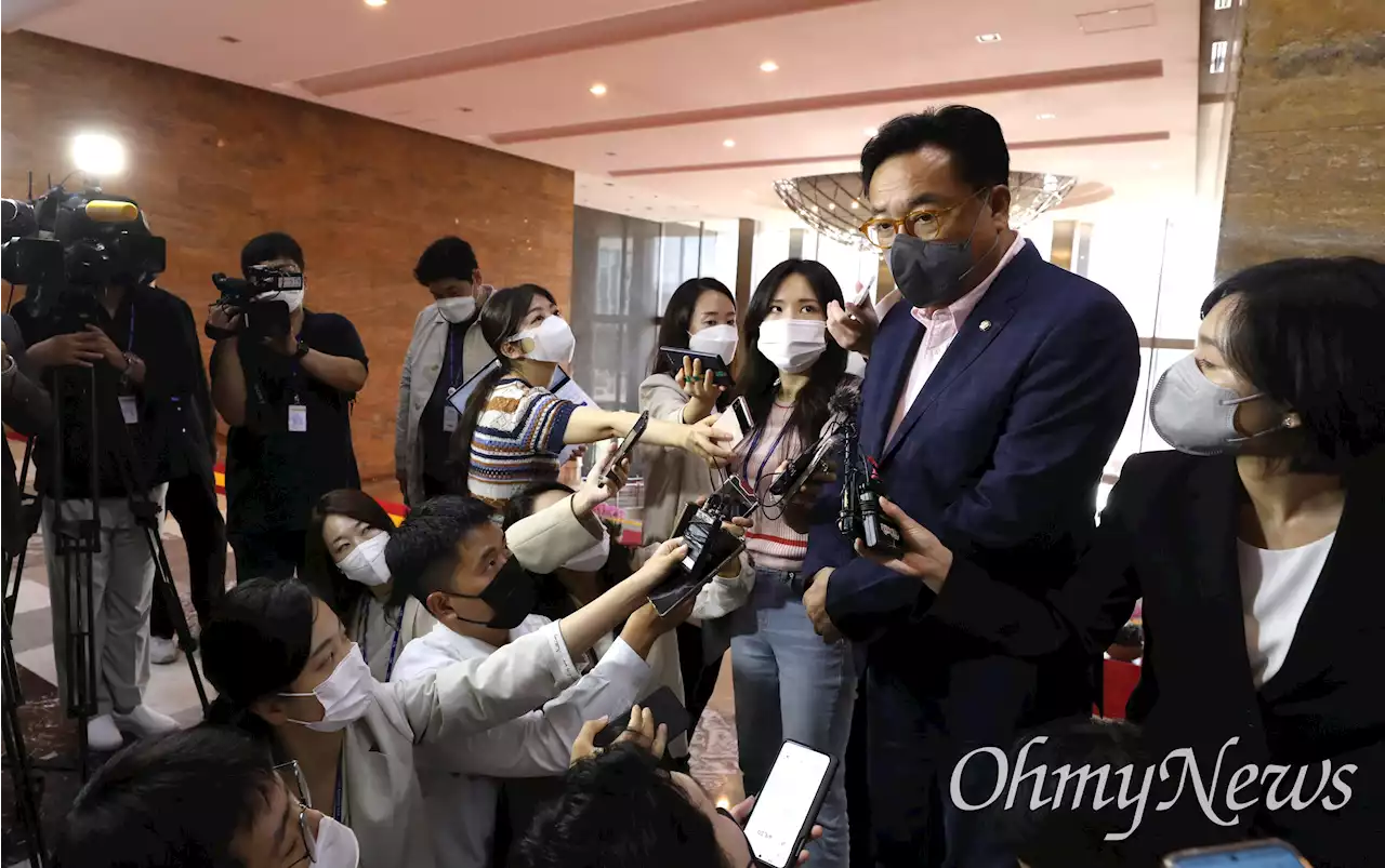 '정진석 비대위' 띄운 국힘... 이준석 '같은 실수 반복'