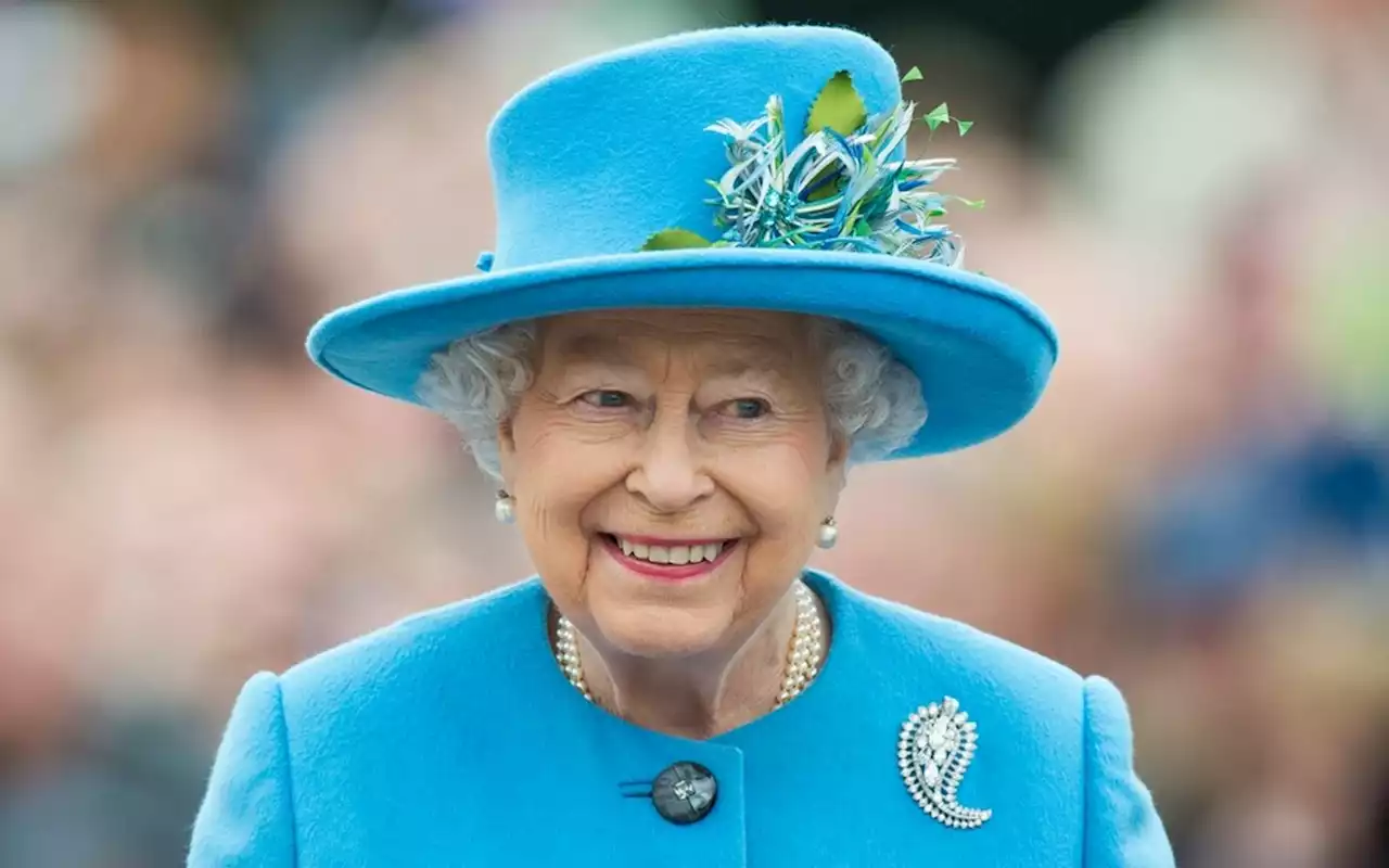 Queen Elizabeth II live updates: Rainbow appears in front of Buckingham Palace