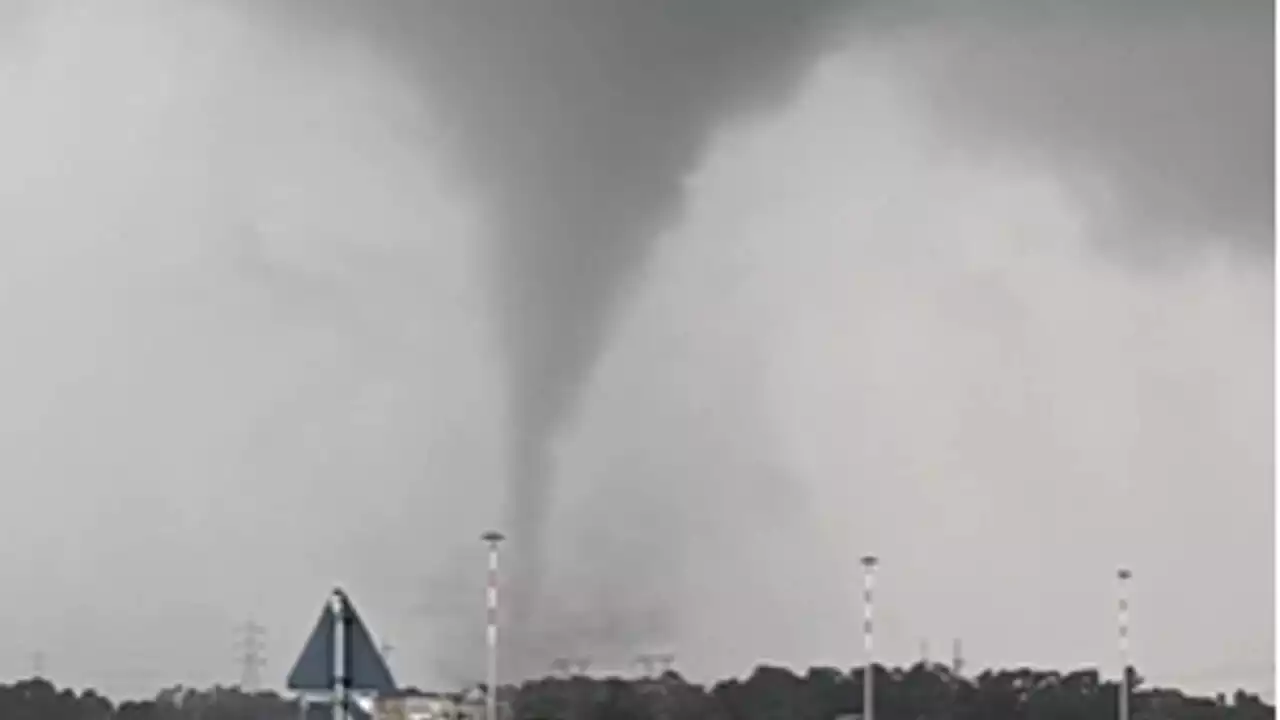 Tornado a Civitavecchia: paura sul litorale laziale