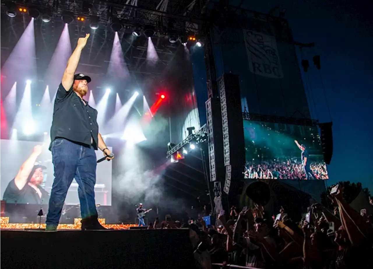 Luke Combs fans get more than they bargained for at Maine show