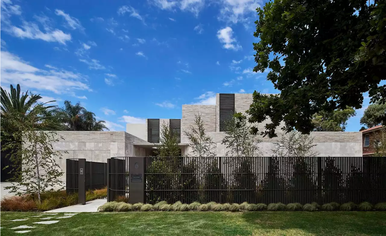 This monumental house in Melbourne is built of timeless materials