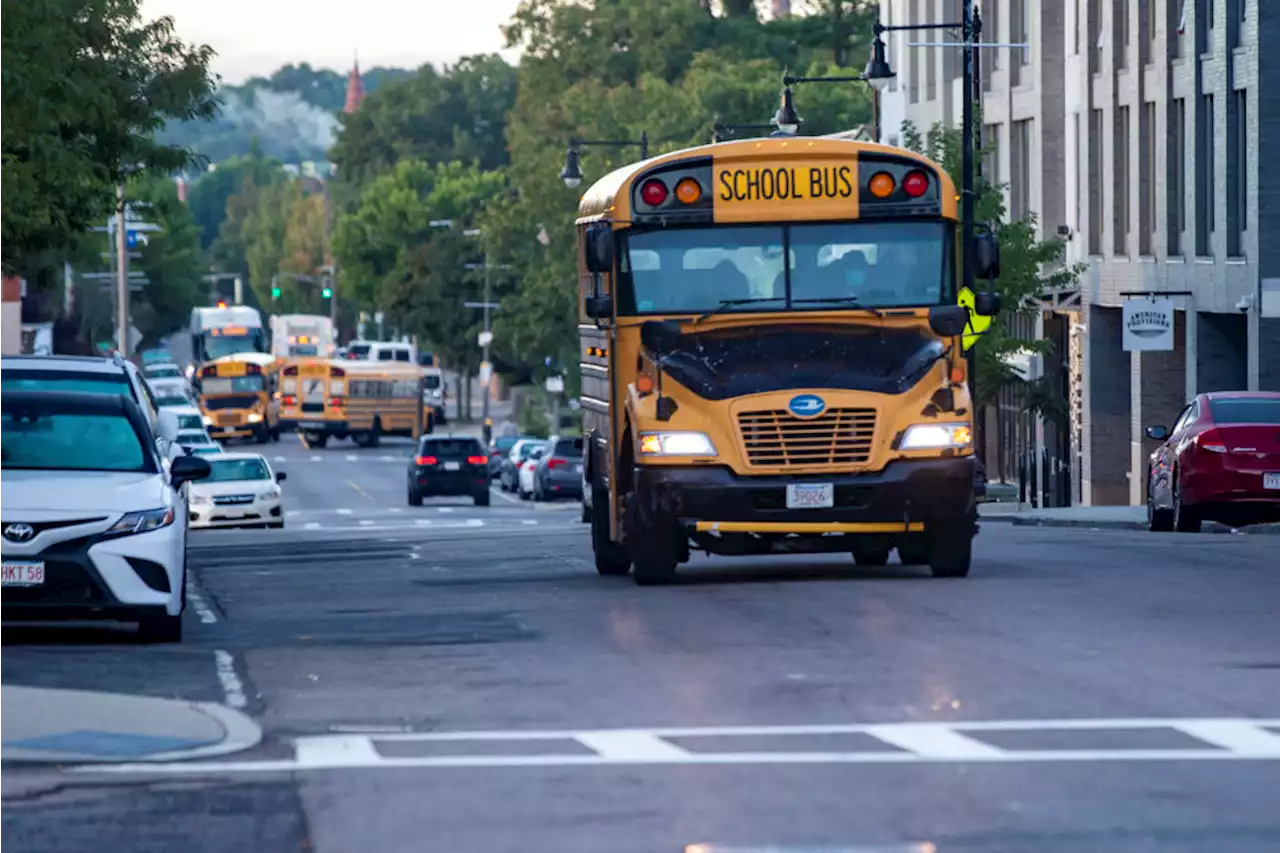 BPS students navigate around Orange Line shutdown on 1st day of school