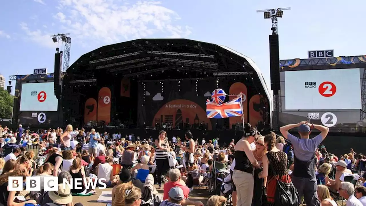 Queen Elizabeth II: BBC Radio 2 Live concert in Leeds cancelled