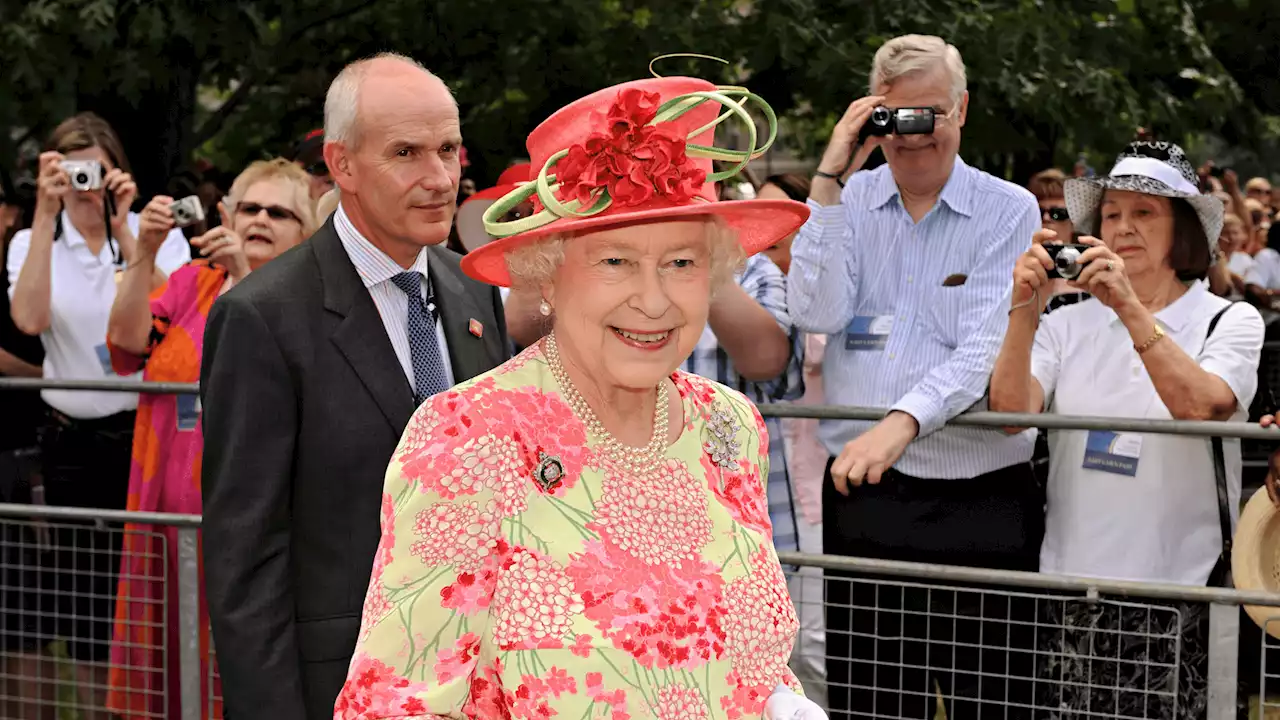 Elizabeth II : voici le vernis qu’elle a porté pendant plus de 30 ans