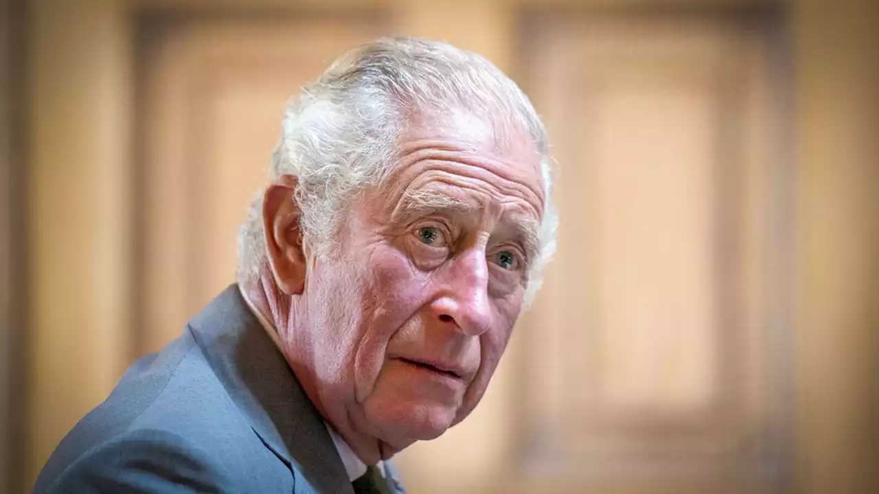 Charles III, nouveau roi maudit ? Retour sur les terribles destins des rois Charles 1er et Charles II