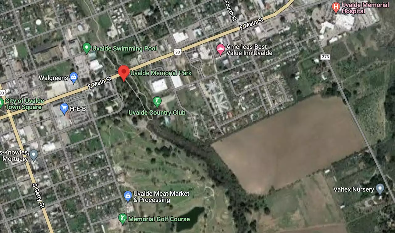 Abbott lends help to 'hunt down the gang members' after Uvalde Memorial Park shooting