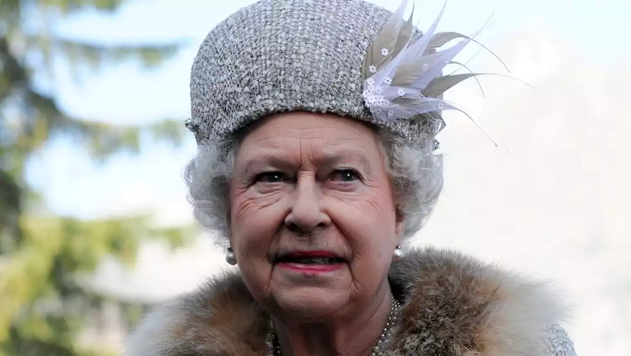 [VIDEO] VIDEOS. Mort d'Elizabeth II : des Sex Pistols aux Simpsons, du cinéma à Netflix... l'image de la reine fait partie de la pop culture