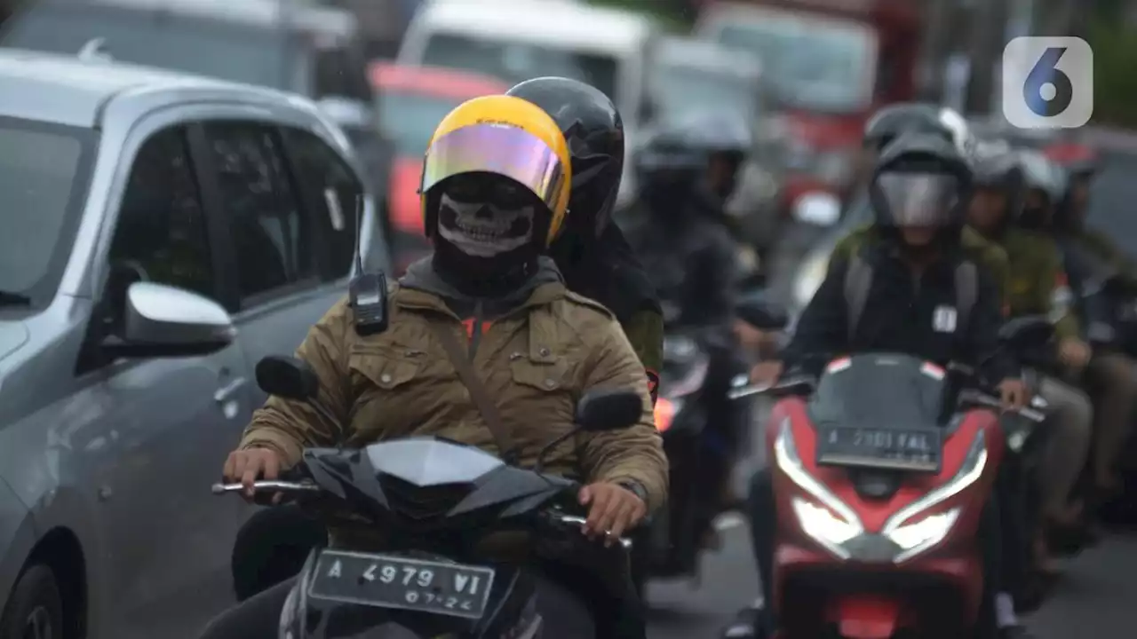 Polisi Berlakukan One Way Jalur Puncak Arah Jakarta Hari Ini Mulai 11.30 WIB