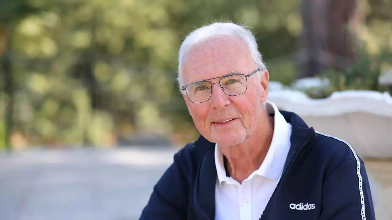 Beckenbauer kan wegens kwakkelende gezondheid begrafenis Pelé niet bijwonen