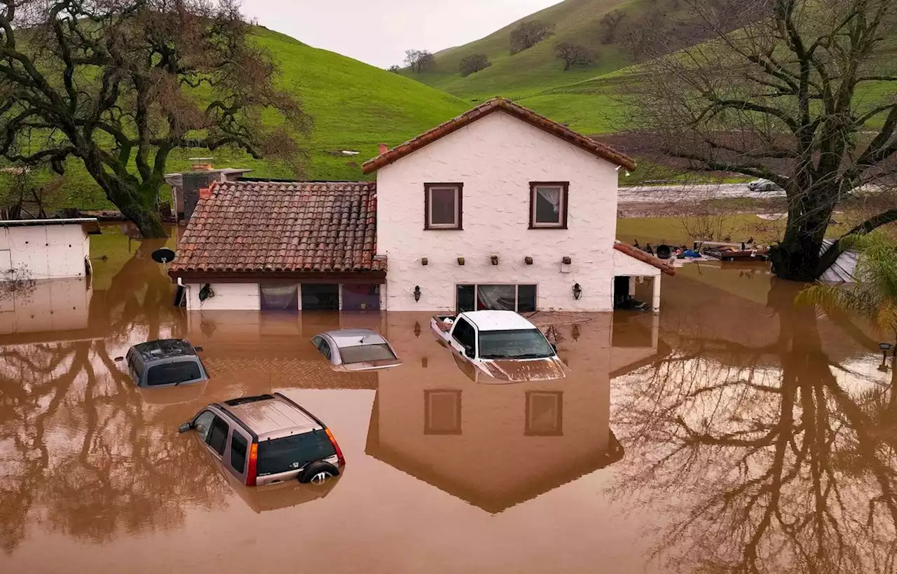 Inondations, coulées de boue, évacuations… La Californie sous les eaux