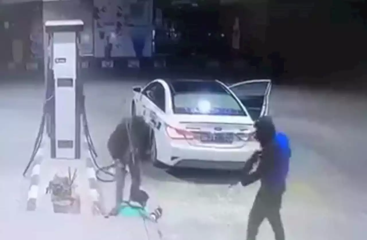 سطو مسلح على محطة وقود أردنية وسلب 1700 دينار | صحيفة الخليج