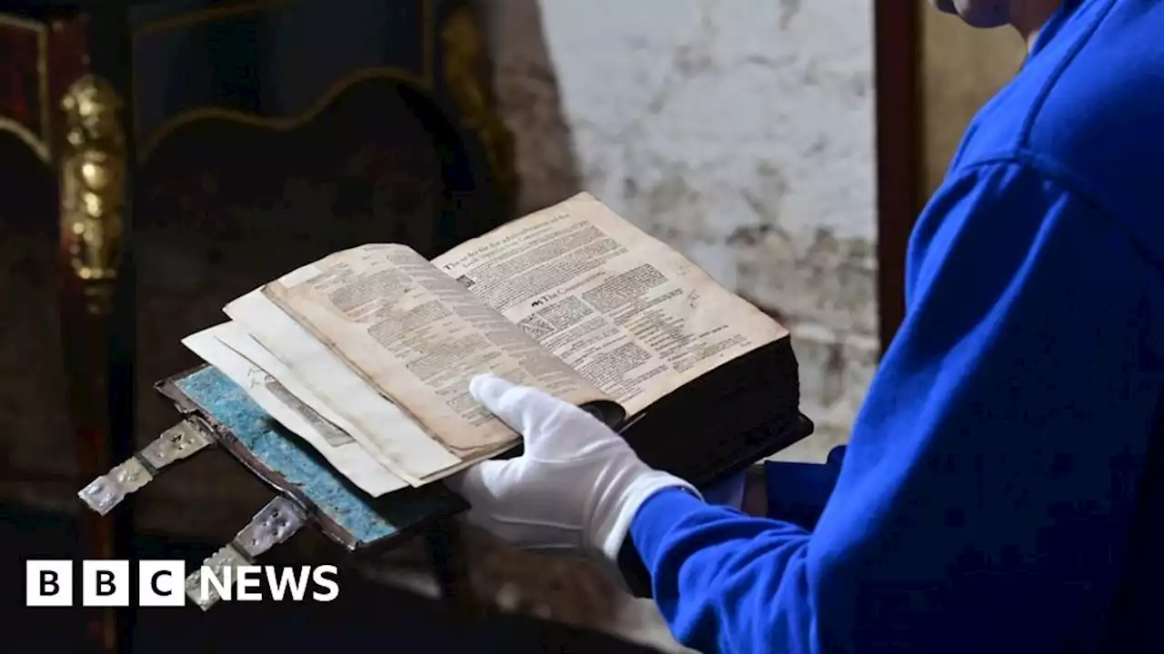 Tudor Bible sells for £20k in Belfast auction