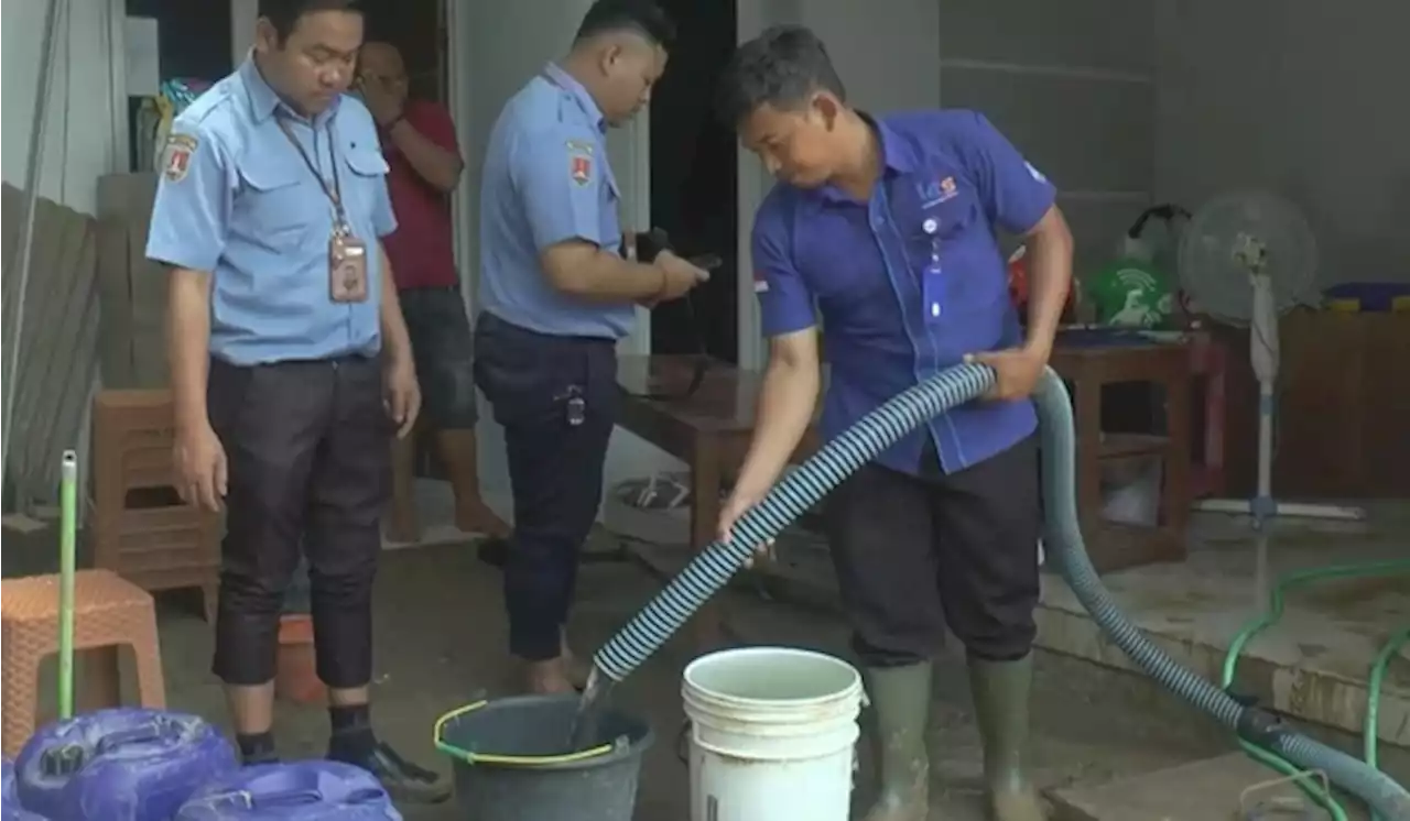 150.000 Liter Air Bersih Disalurkan ke Warga Terdampak Banjir di Semarang