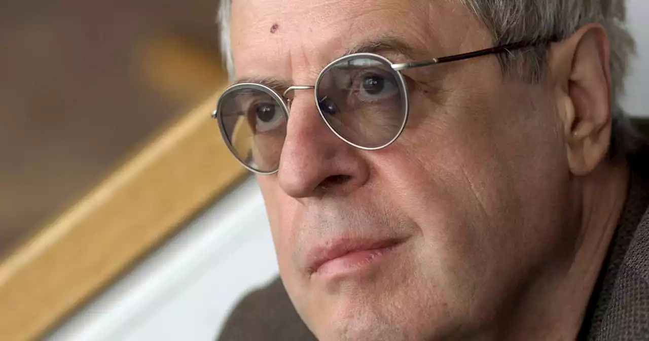 Charles Simic, acclaimed Pulitzer Prize-winning poet, dead at 84