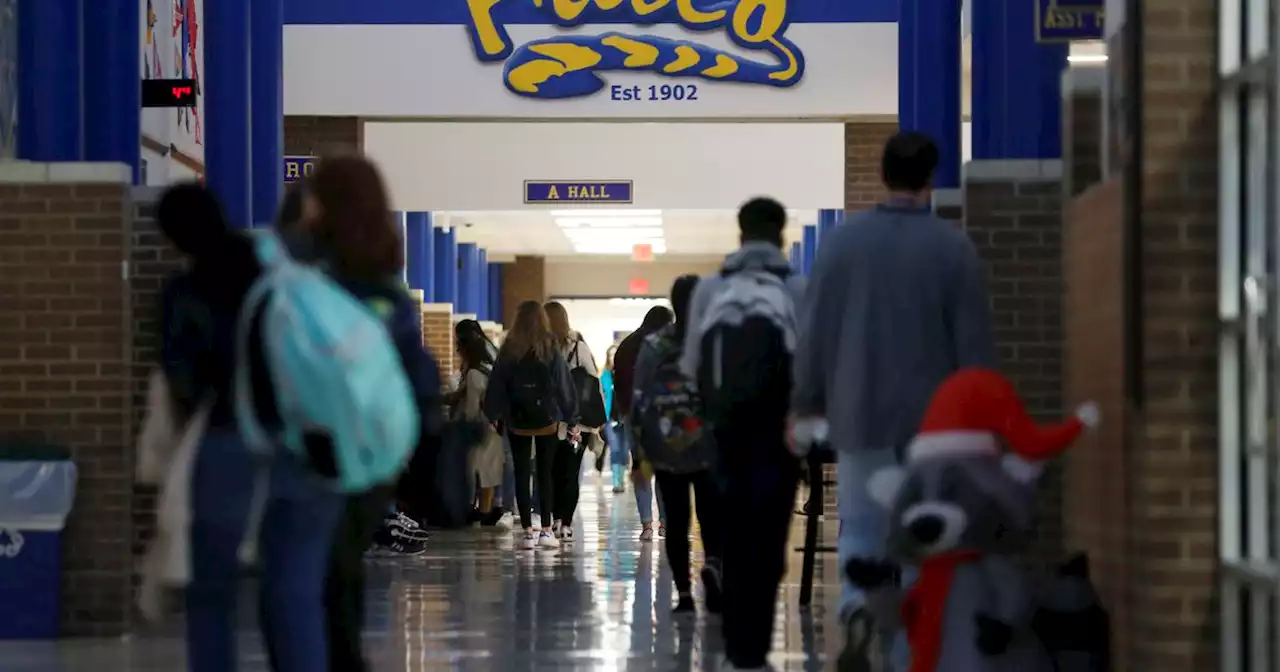 Frisco Threads collects, provides clothing to ISD students