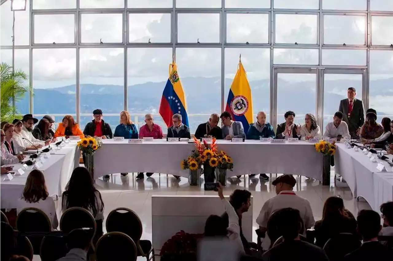 Gobierno dice que reunión extraordinaria con el ELN por cese al fuego podría hacerse en Caracas