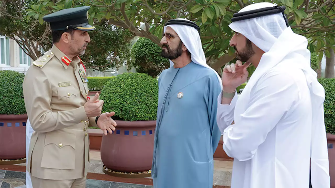 محمد بن راشد يكرّم مركز شرطة المرقبات لحصوله على تصنيف 6 نجوم