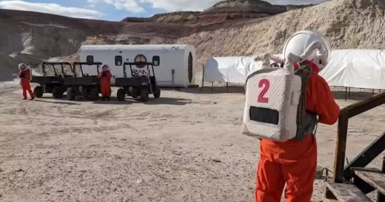 Simulation gives Utah teachers experience of living, working on Mars