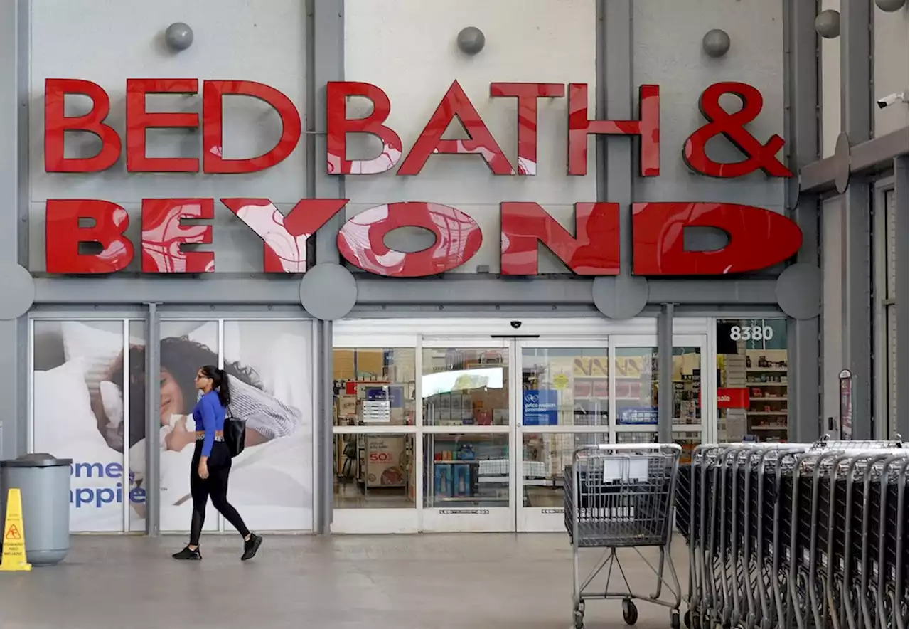 Bed Bath & Beyond sales sink, will close 150 stores