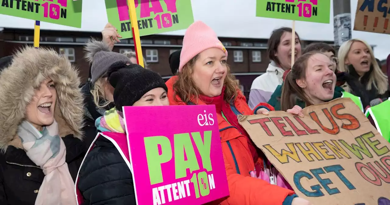 Glasgow reacts to teacher strikes as staff walk out in fight for better pay