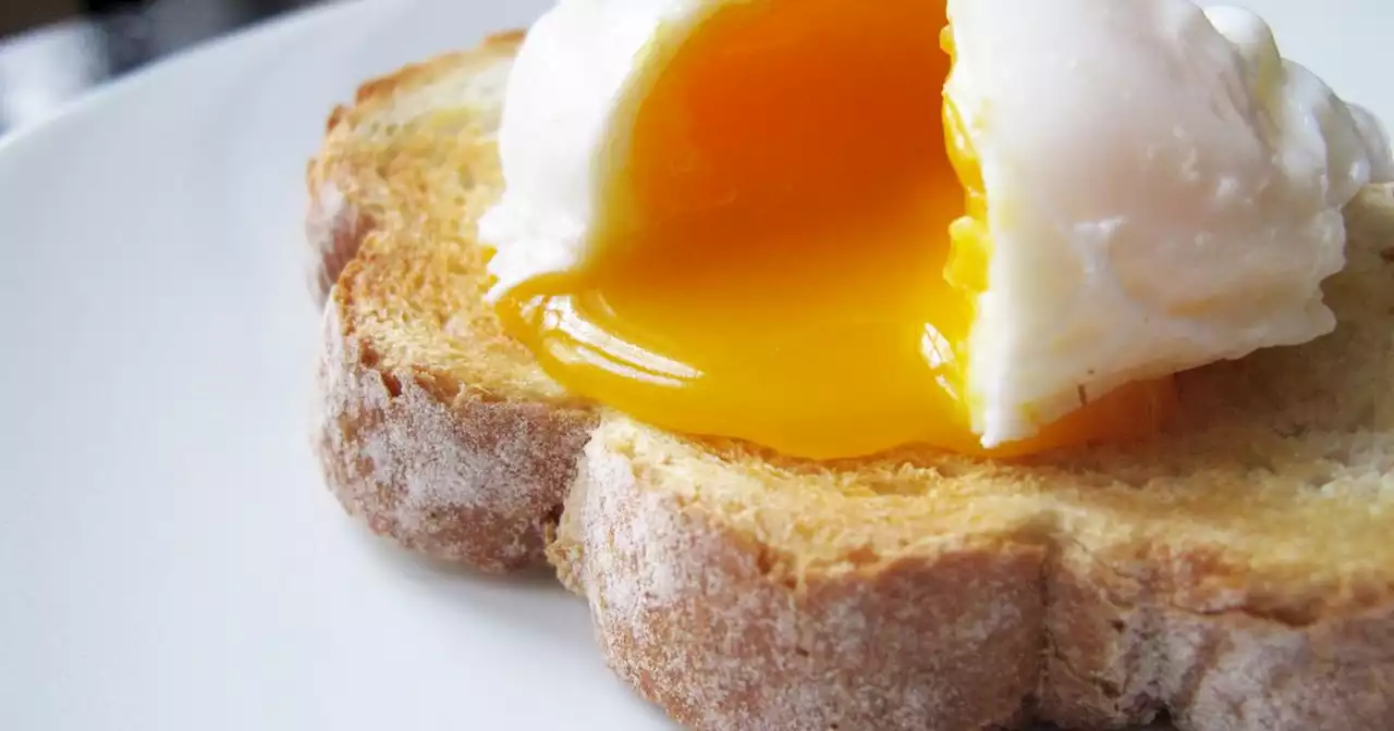 Make the perfect poached egg in seconds with 'game changing' hack