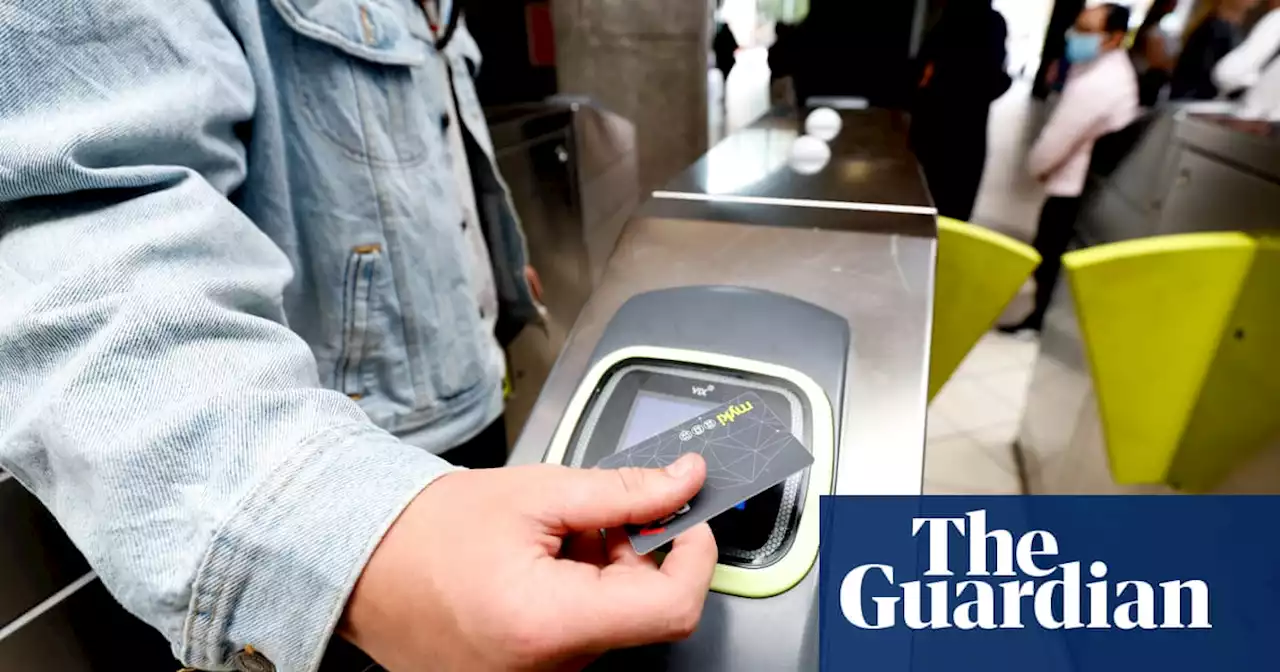 Myki cards to make way for phones on Victoria’s public transport system, Daniel Andrews says