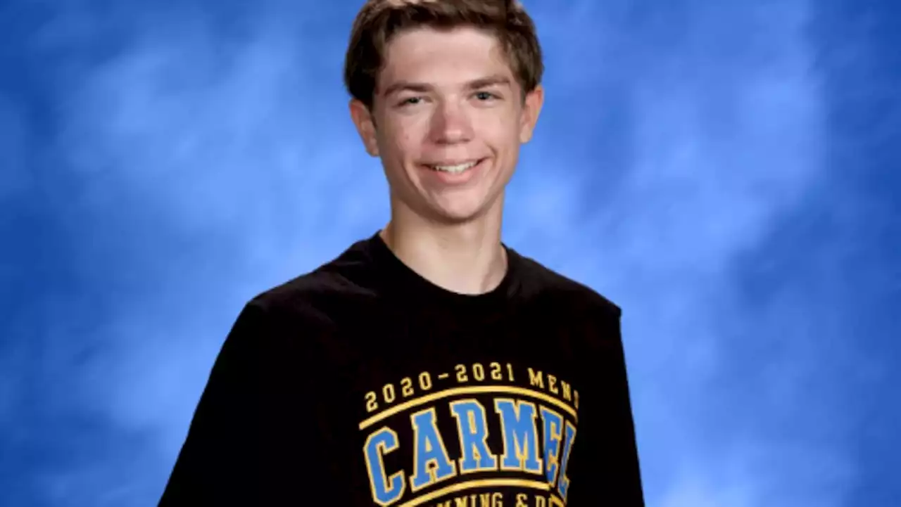 Carmel swimmer, 16, dies after his Jeep crashes into building on way to practice