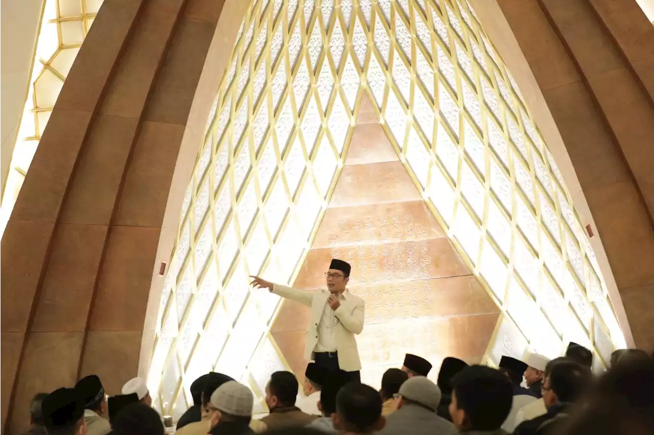 Dugaan 'Koncoisme' Ridwan Kamil dan Sembilan Matahari Dalam Proyek Konten Masjid Al Jabbar