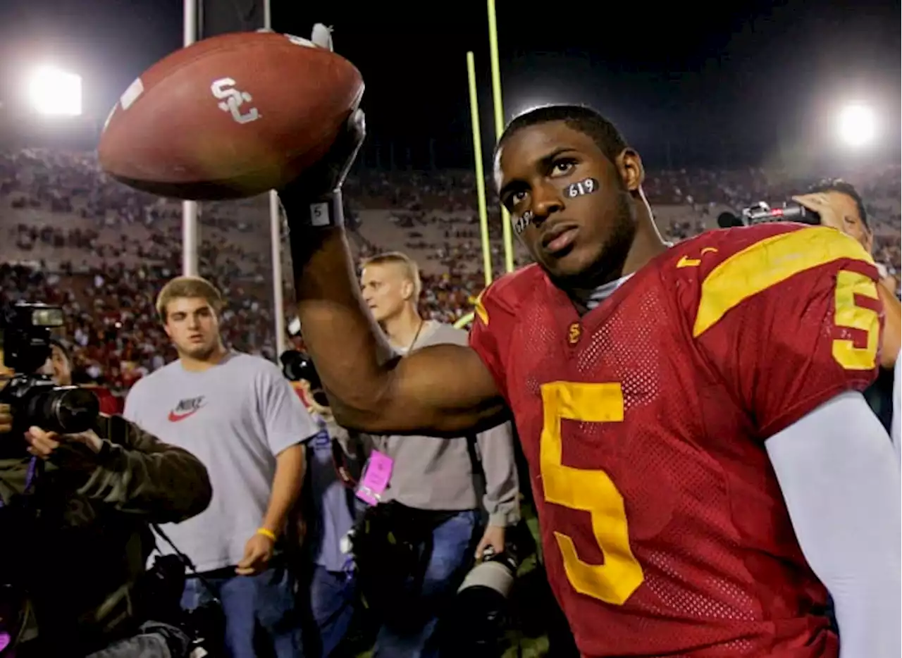 USC's Reggie Bush, Tebow make College Football Hall of Fame