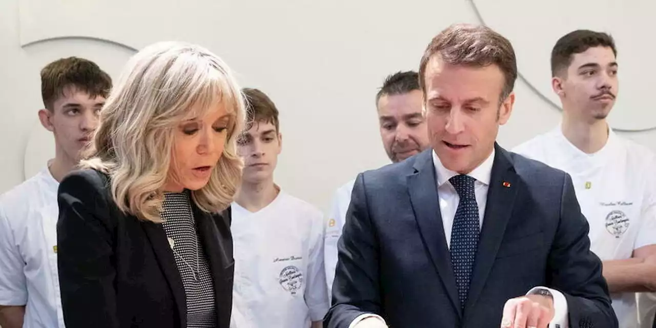 Brigitte Macron « entend les critiques » et « passe les messages » à son époux