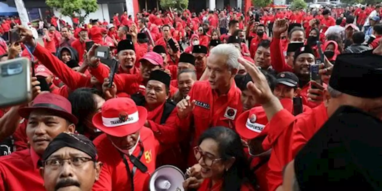 Hadir di HUT PDIP, Ganjar Diteriaki Presiden | merdeka.com